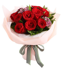 真爱-红玫瑰9枝，石竹梅4枝，栀子叶0.5扎