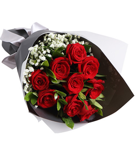 爱情花火-红玫瑰9枝，搭配栀子叶满天星适量