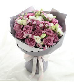 紫色的梦-冷美人紫玫瑰19枝、白洋桔梗5枝、粉色美女樱5枝