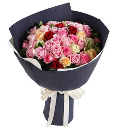 浪漫絮语-（戴安娜粉玫瑰或者玛利亚粉玫瑰）32枝，白玫瑰6枝，香槟玫瑰6枝，红玫瑰6枝